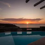 Elite With Pool & Sea View Villa *