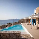 Elite With Pool & Sea View Villa *