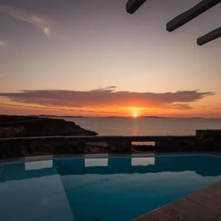 Elite With Pool & Sea View וילה *